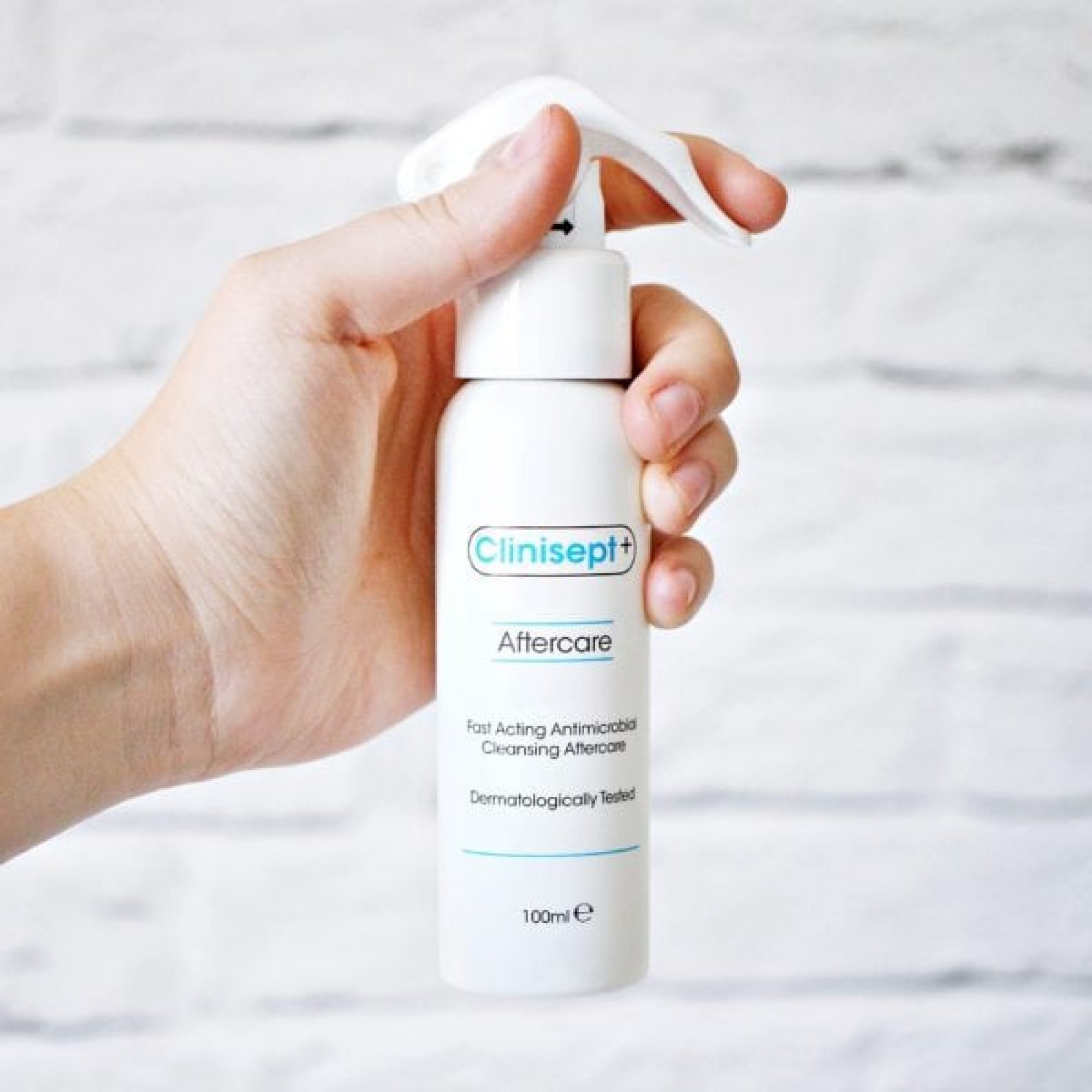 Clinisept antiseptic/antiinflammatory spray • The Editors List